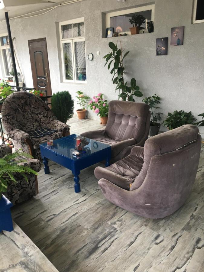 Eka Guest House Батуми Экстерьер фото