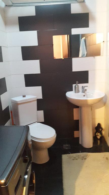 Eka Guest House Батуми Экстерьер фото